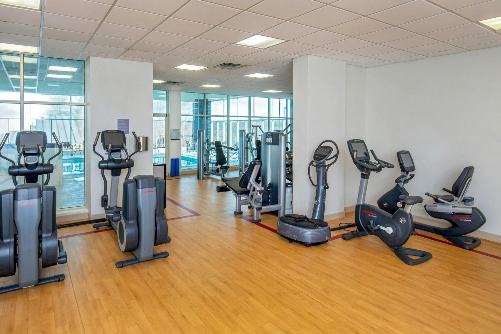 Sheraton Music Airport 4*